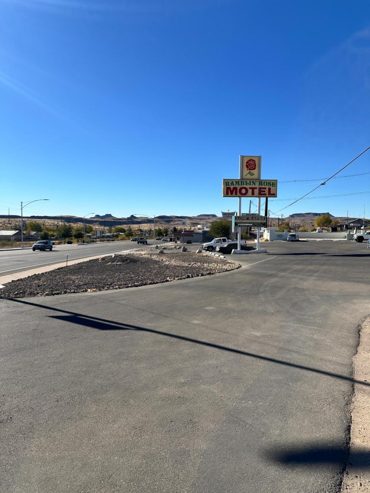 Ramblin Rose Motel Kingman Exterior photo